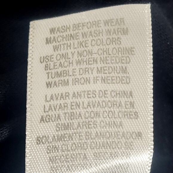 Long Sleeve Boy's Tee Size 5 - Picture 2 of 4